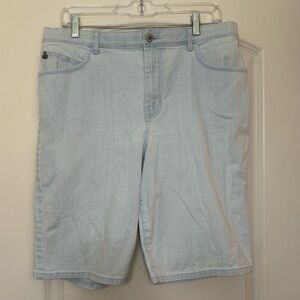 Womens Gloria Vanderbilt Bermuda Jean Shorts | Size 12